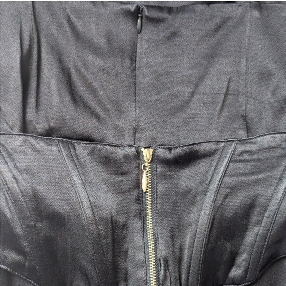 NWT Revolve X Elliatt Talia Gown in Black - Picture 4 of 7